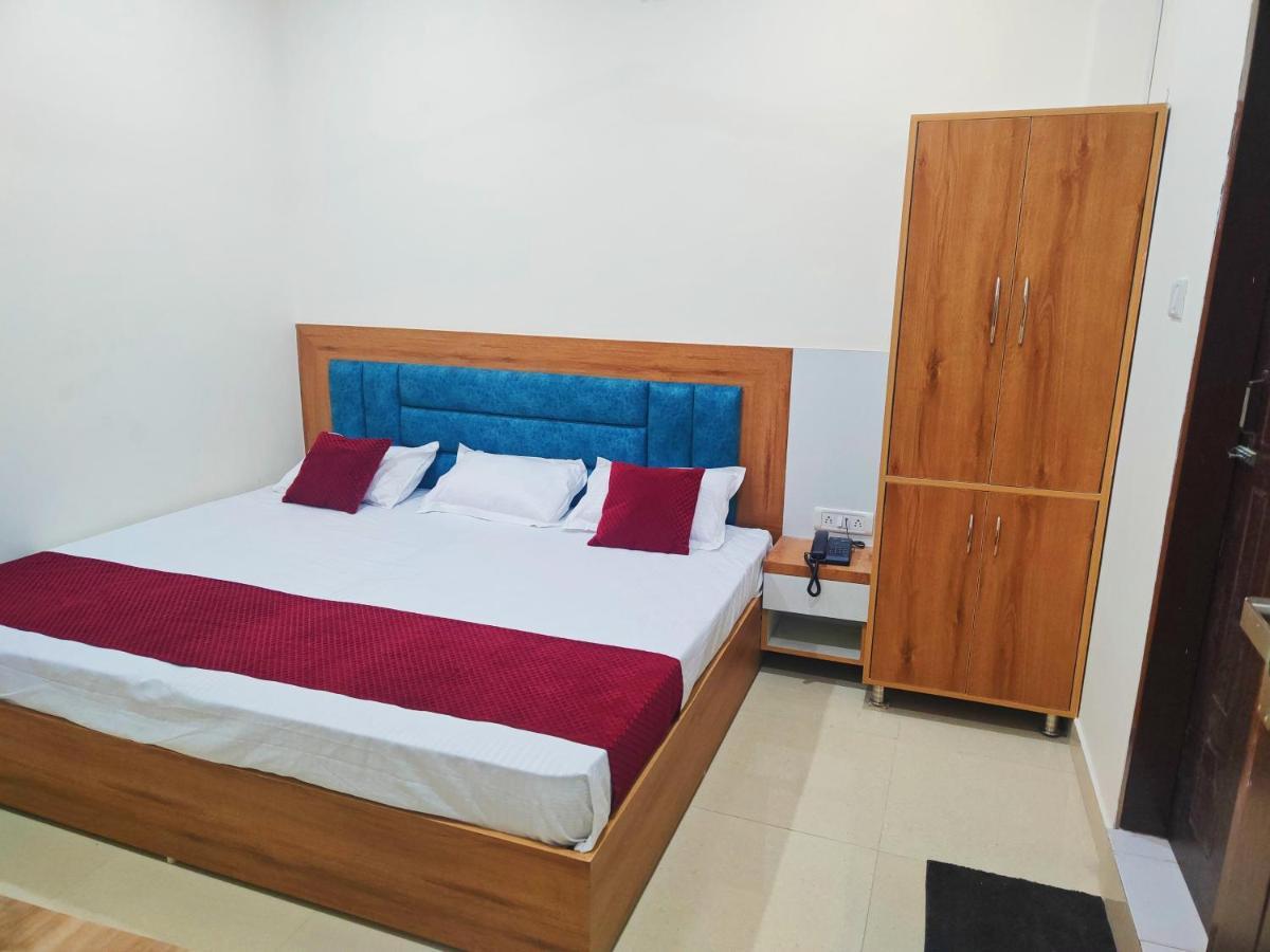 Hotel Raj - Near Railway Station Haridwār Exterior foto