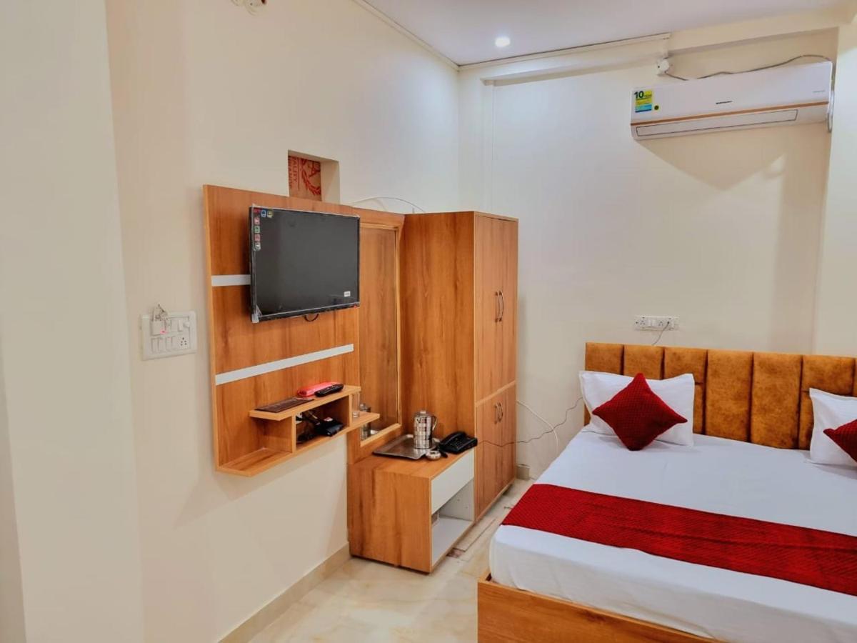 Hotel Raj - Near Railway Station Haridwār Exterior foto