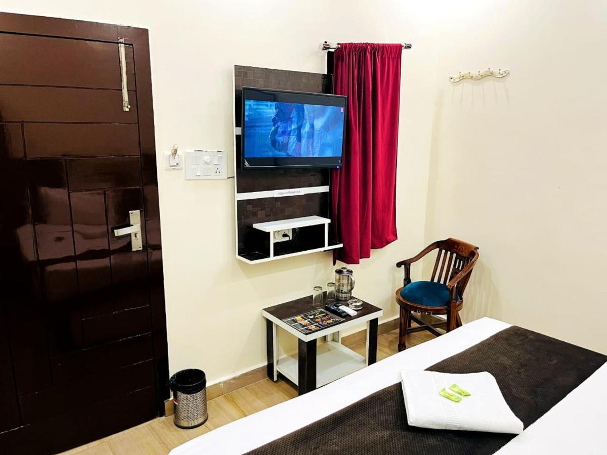 Hotel Raj - Near Railway Station Haridwār Exterior foto